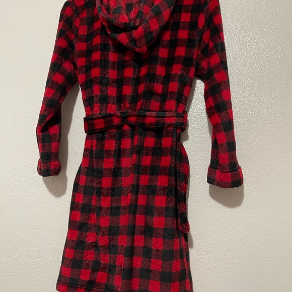 Eddie Bauer Child’s Quest Robe Size 10-12, flannel plaid - Picture 2 of 3